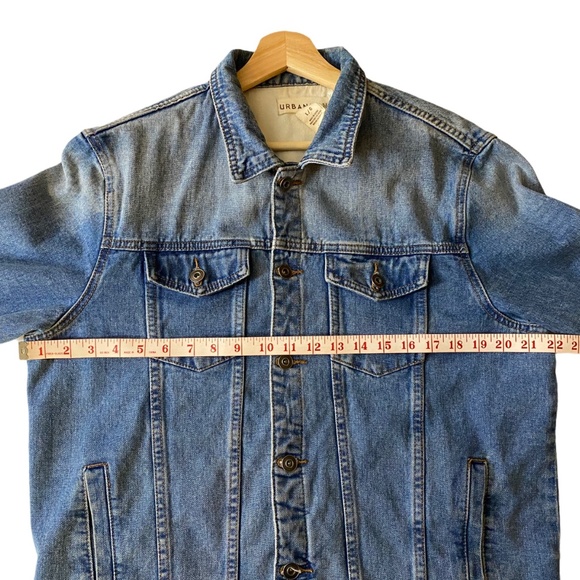 Urban Man Denim Jacket Light wash faded Look Large - Picture 6 of 8